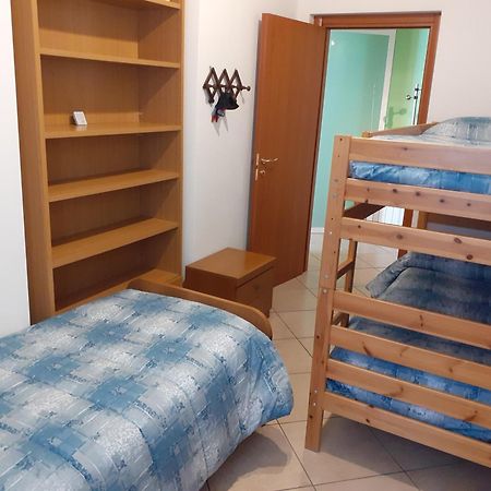 Casa Vacanze Valvendra Lovere Cameră foto